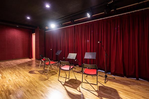STAGE