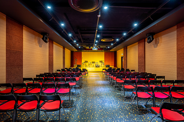 AUDITORIUM