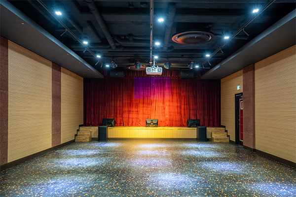 AUDITORIUM