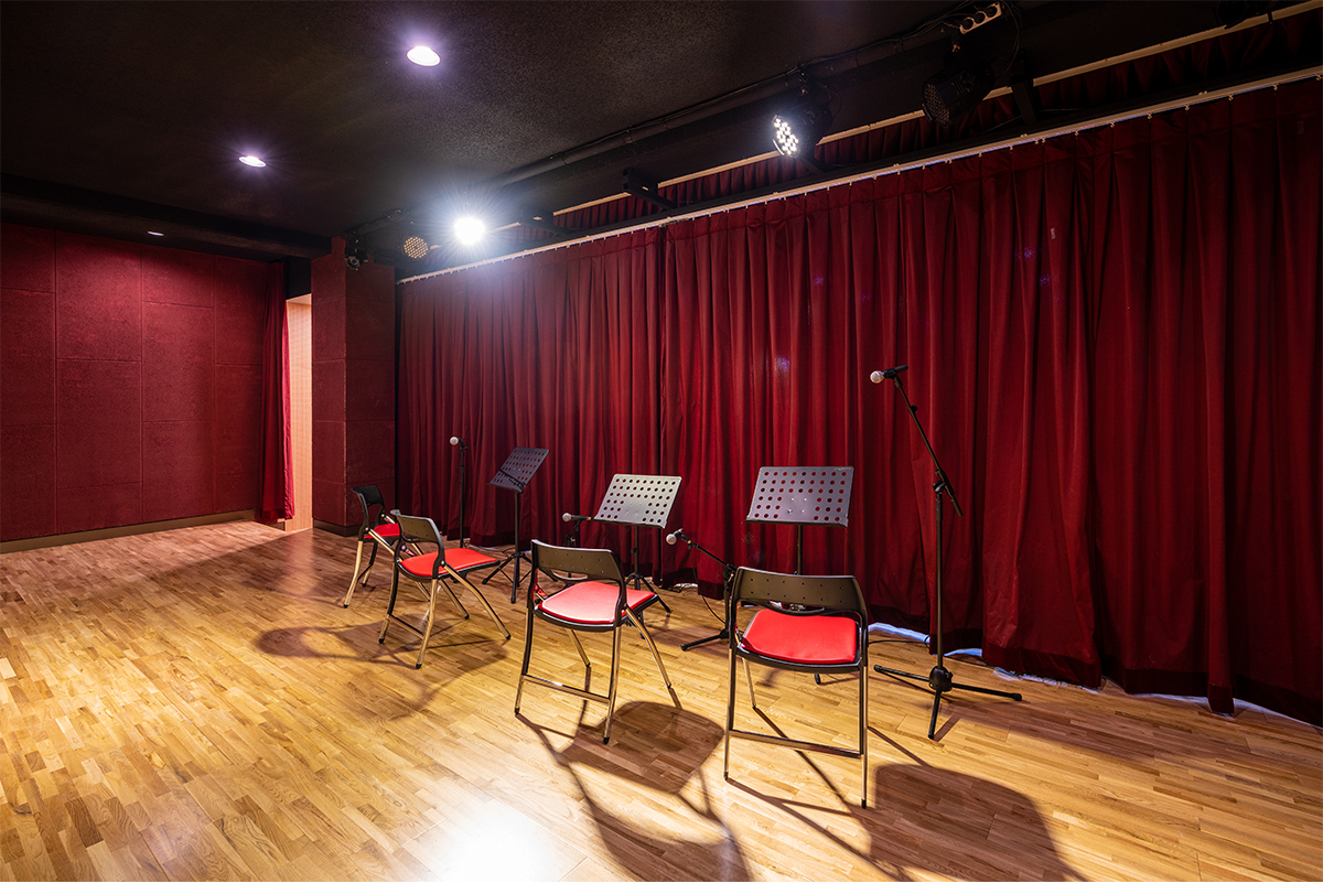 STAGE