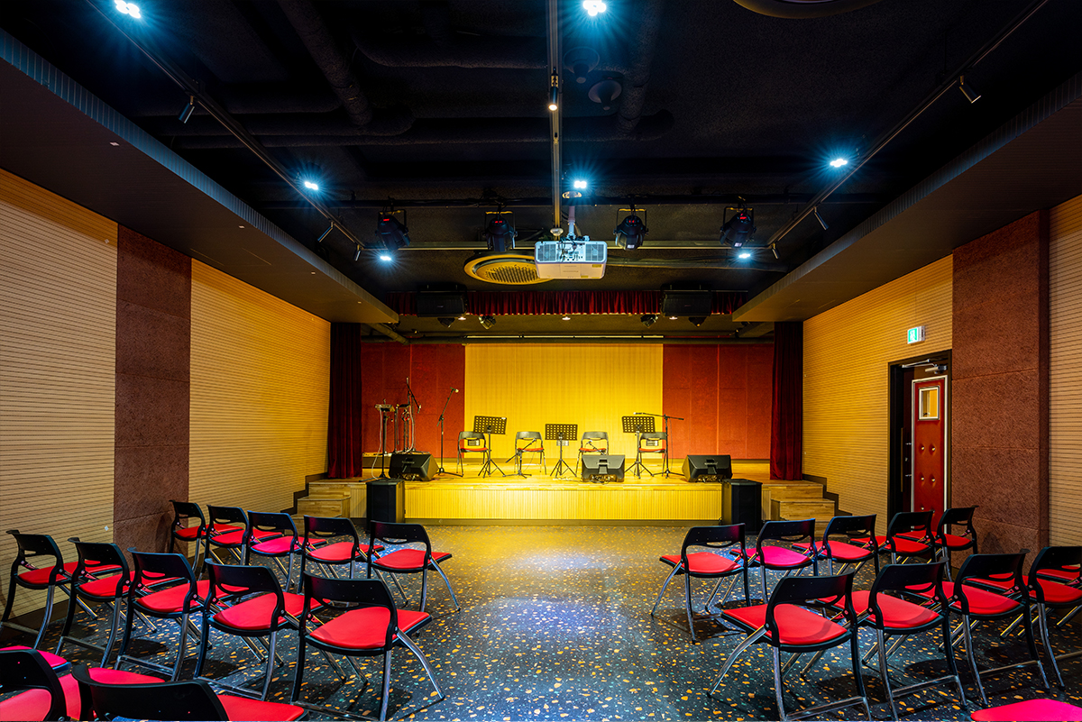 AUDITORIUM