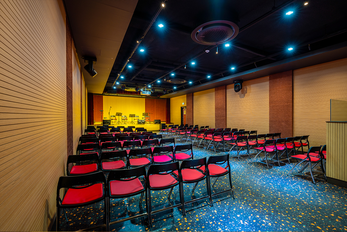 AUDITORIUM