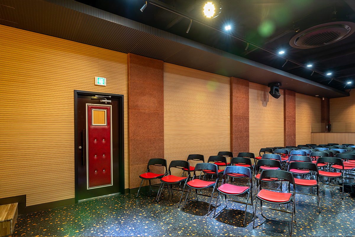 AUDITORIUM