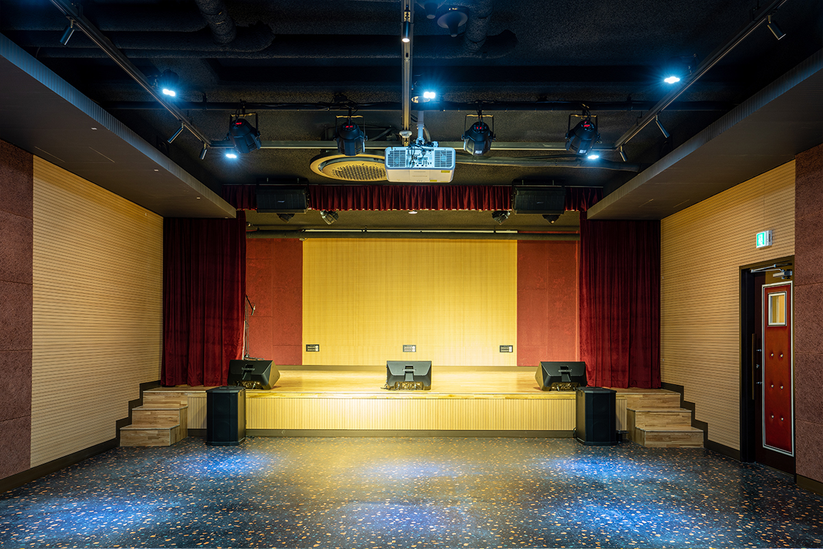 AUDITORIUM