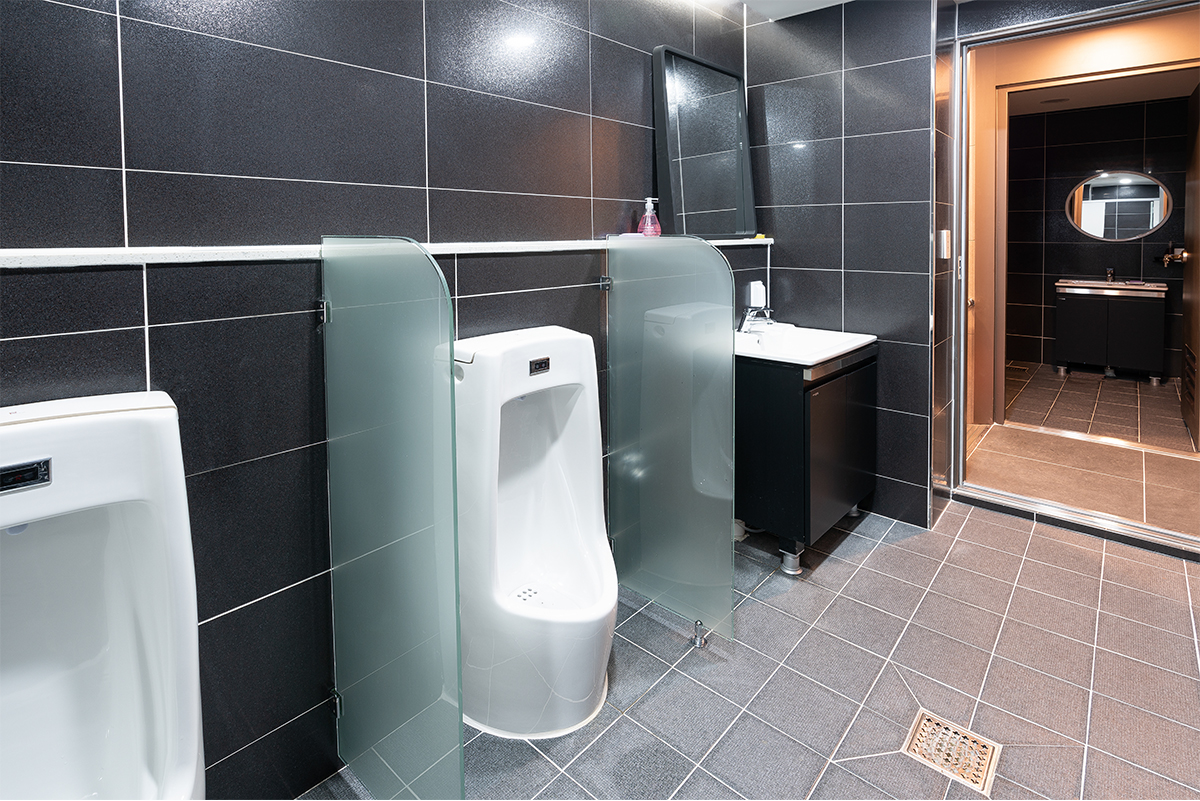 REST ROOM